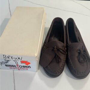 Minnetonka Brown moose leather Moccasins